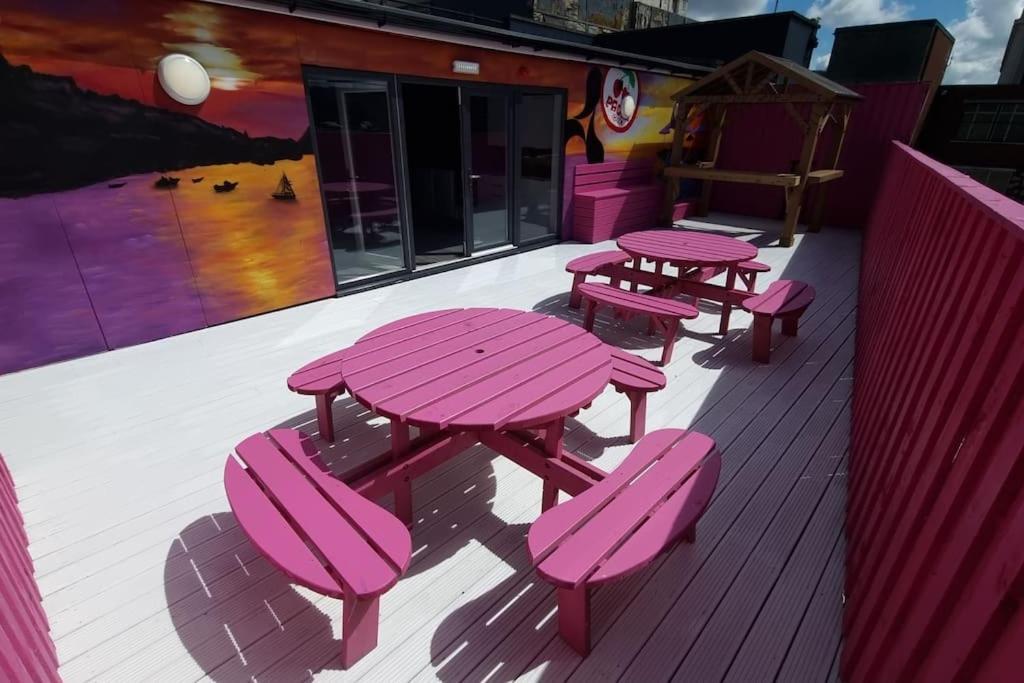 Penthouse Apartment, Sleeps 21 With Terrace Liverpool Exterior photo